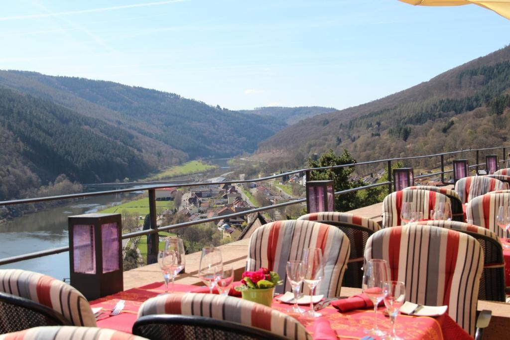 Schlosshotel Хиршхорн Экстерьер фото